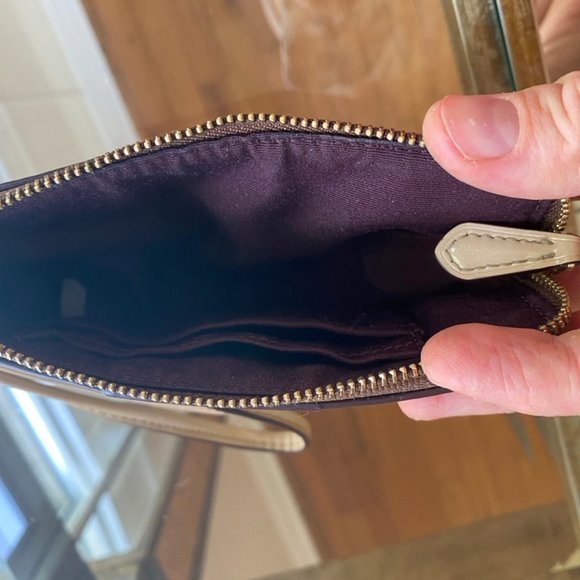 Coach wristlet tan cream and gold - Picture 4 of 5